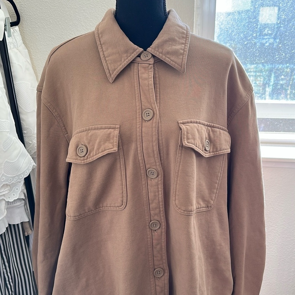 Good American Essentials
Fleece Shacket - Picture 5 of 5